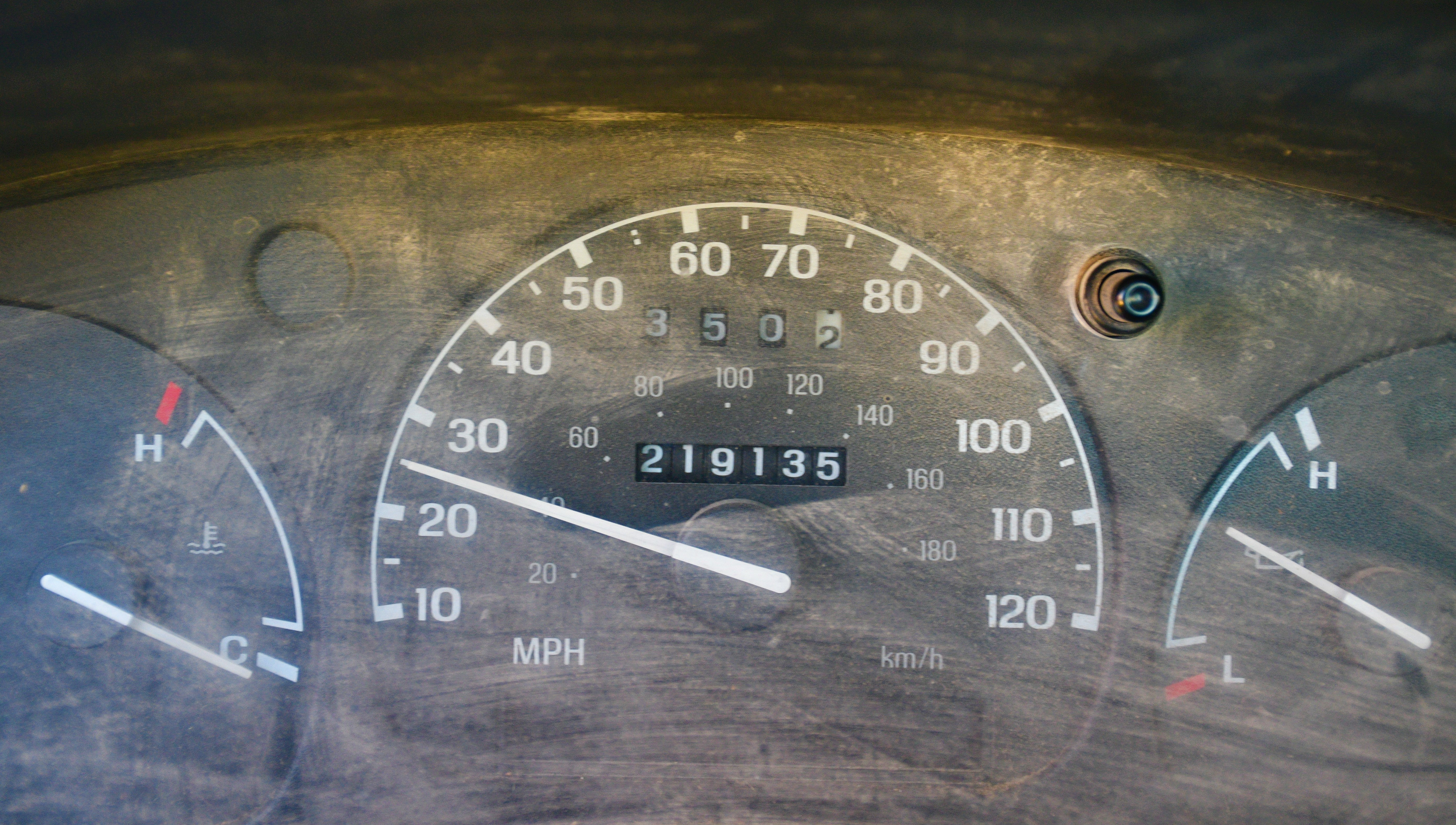 At What Mileage Do Cars Start Having Issues? - Oswald Service Inc